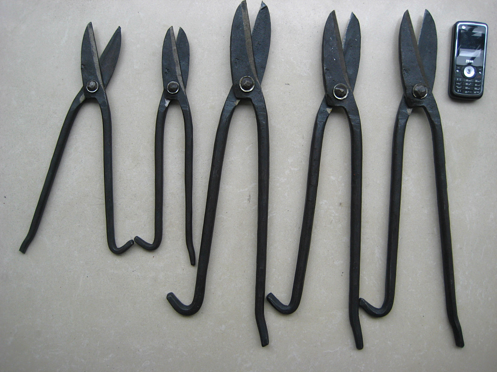 小号和大号剪刀对比图